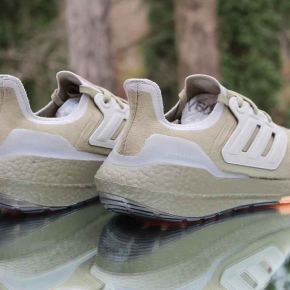 Adidas Ultraboost 22 Orbit Green Men’s Size 12 - Picture 15 of 16